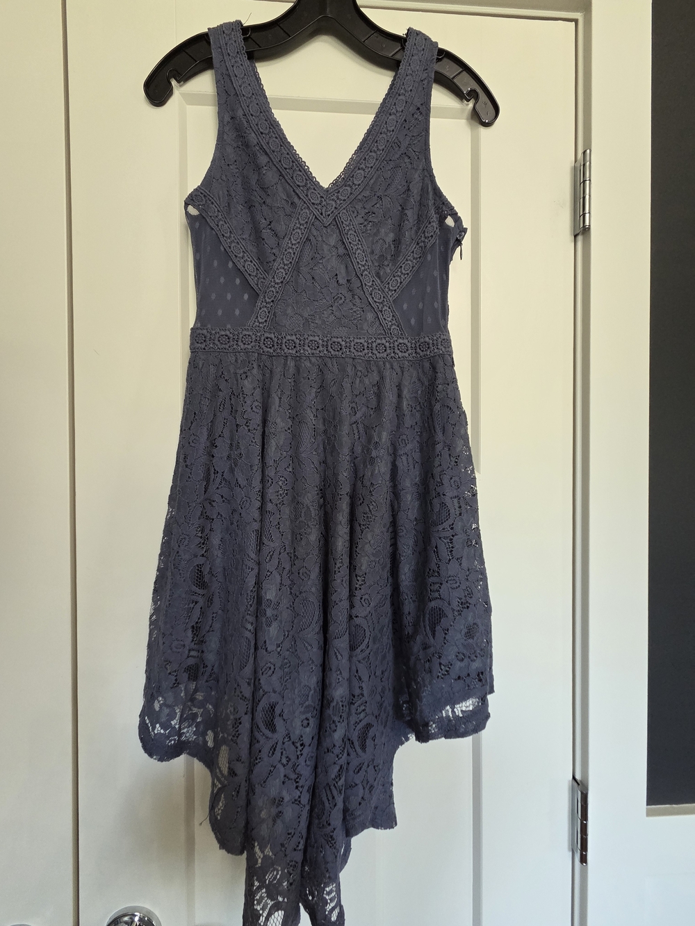 H&M Grey Lace V-Neck Sleeveless Dress